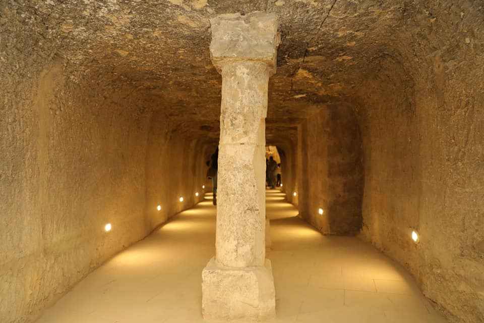 Ancient Wonders Tour: Pyramids of Giza, Saqqara Pyramid & Memphis Museum